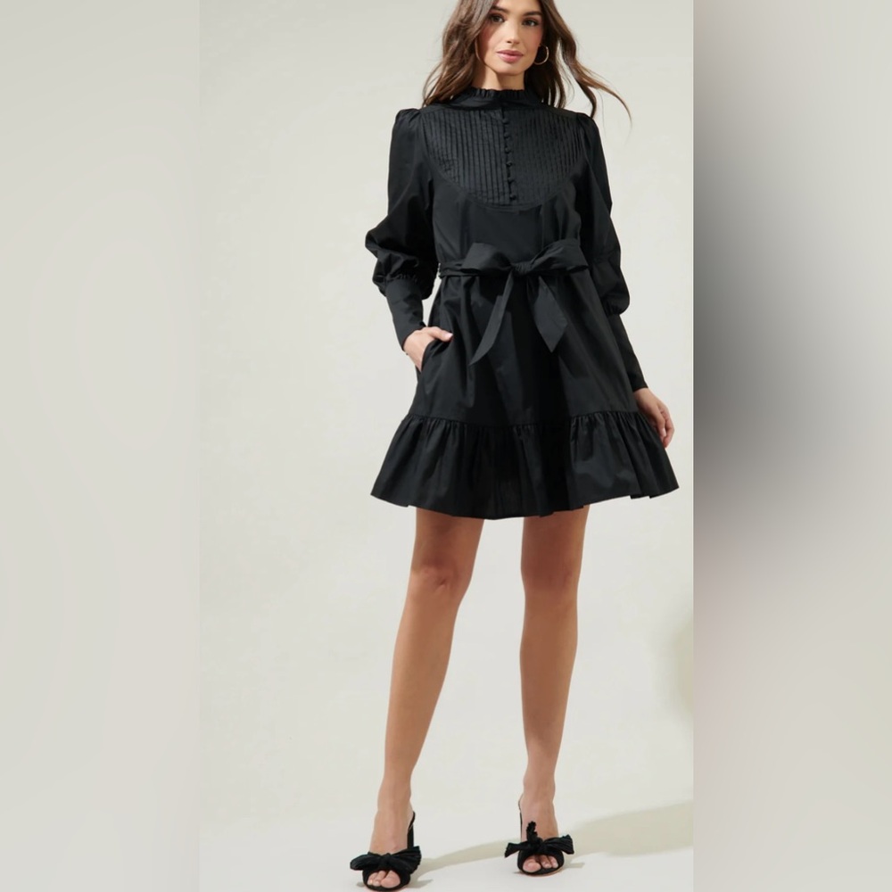 Black Beacher Pintuck Shift Dress